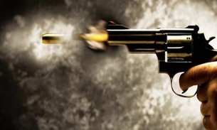 Quatro pessoas são alvejadas durante reunião na casa de deputado em MG