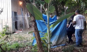 Em Manaus, pedreiro é encontrado morto a facadas em terreno de invasão