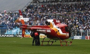 Torcedor despenca de arquibancada durante jogo e é internado em estado grave