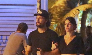 Em momento raro, Rodrigo Santoro e Mel Fronckowiak são flagrados em jantar