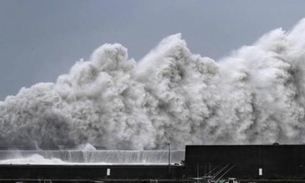 Mais de 600 voos são cancelados no Japão pela chegada do tufão Jebi