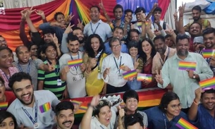 Índia descriminaliza homossexualidade em decisão histórica