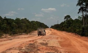 Burocracia barra asfalto em estrada há 17 anos, destaca jornal
