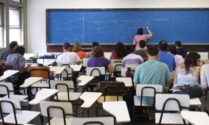 Salário mínimo pago ao professor no Brasil é um dos piores do mundo