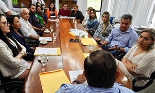 Em Manaus, secretarias assinam termo de mudanças na educação às pessoas com deficiência
