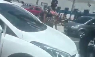  Carros se chocam em Manaus e acidente deixa 3 feridos com mulher retida às ferragens