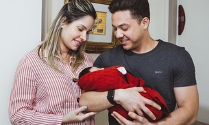 Thyane Dantas e Wesley Safadão mostram foto com o filho, Dom