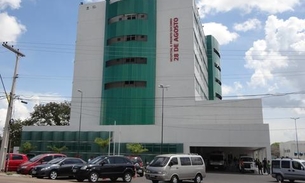 Funcionária  tem mão imprensada em máquina de panificadora em Manaus