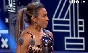 Marta volta ao topo e é eleita Melhor do Mundo pela sexta vez