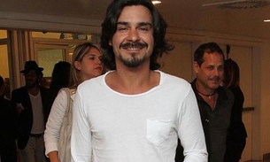 Ator André Gonçalves xinga muito e é preso por desacato no Rio