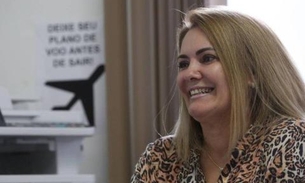  Ex-mulher acusou Bolsonaro de furtar cofre de banco e ocultar patrimônio, diz revista