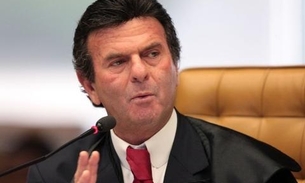 Luiz Fux decide suspender entrevista de Lula em prisão 