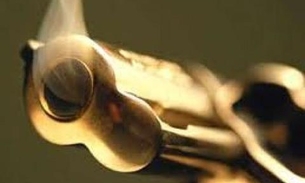 Na véspera de eleição, candidato sofre tentativa de assassinato