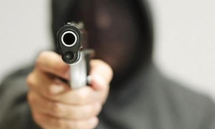 Homem invade festa e mata aniversariante na frente dos convidados