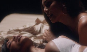  Jacuzzi: Anitta lança clipe sexy e caliente com cantora colombiana; assista