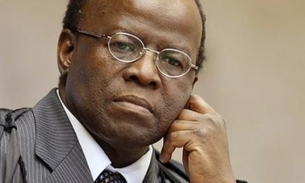 Joaquim Barbosa declara voto em Fernando Haddad