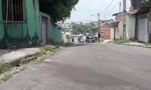 Andando em rua de Manaus, pedreiro é morto a tiros por duplas em moto