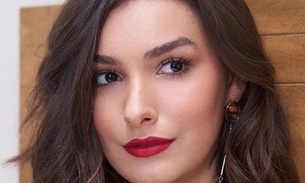 Marina Moschen radicaliza no visual e exibe fios curtinhos para nova novela