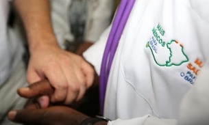 Médicos fazem no sábado exame para validar diploma obtido no exterior