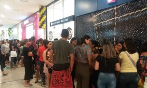 Manauaras 'acampam' na frente de lojas para garantir ofertas da Black Friday
