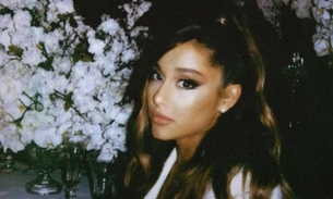 Ariana Grande cobre tatuagem sobre Pete Davidson e faz homenagem a Mac Miller