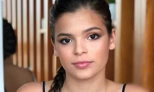 Aos 16 anos, irmã de Bruna Marquezine posa maquiada e ganha elogios