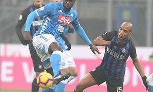 Racismo faz Napoli pedir paralisação de jogo e árbitro expulsa jogador 'perseguido'