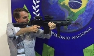 Bolsonaro diz, no Twitter, que liberará posse de arma de fogo por decreto