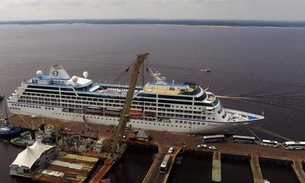 Navio britânico vem a Manaus pela primeira vez com mais de 2 mil turistas
