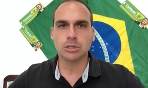 Cogitar saída para enterro só põe Lula 'em voga posando de coitado', diz Eduardo Bolsonaro