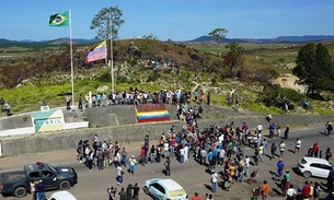 Bloqueio da fronteira com a Venezuela paralisa comércio em Pacaraima