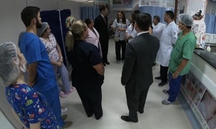 Médicos são flagrados batendo ponto sem dar expediente em Manaus