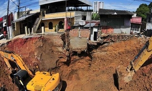 Prefeitura descobre que vazamento de tubulação está embaixo de casa em Manaus