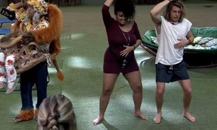 BBB19: Festa surpresa para Gabriela agita madrugada na casa e inspira italiano