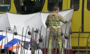 Homem faz disparos em bonde deixando um morto e vários feridos na Holanda 