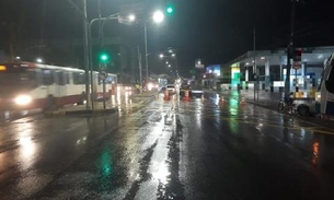 Avenida de Manaus é interditada por causa de obra em tubulação