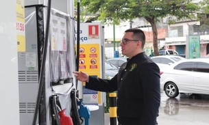 Procon multa  40 postos por cobrança abusiva no valor da gasolina