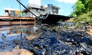 Empresa responsável por vazamento de emulsão asfáltica no rio Negro é multada em R$ 600 mil