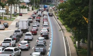 Tráfego é liberado em Faixa Exclusiva de avenida em Manaus 