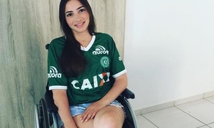 Tetraplégica, Laís Souza emociona ao aparecer em pé com ajuda de aparelhos