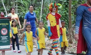Prefeitura e empresa do PIM promovem Caminhada Ecológica com crianças do Lar Janell Doyle