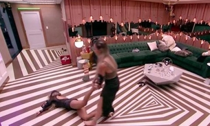 BBB19: Após expulsá-la do quarto, Paula arrasta Hariany pelo chão depois de ser empurrada 