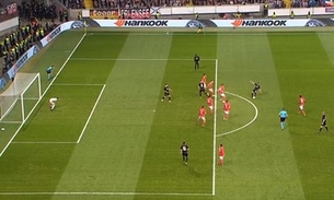 Com gol ilegal, Eintracht elimina Benfica e pegará Chelsea na semi da Liga Europa