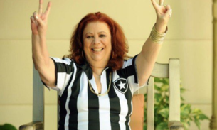 Corpo de Beth Carvalho será velado no Botafogo nesta quarta
