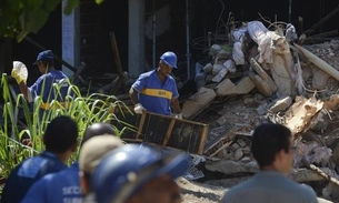 Prefeitura do Rio inicia demolição de prédio em condomínio na Muzema