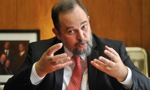 Morre em acidente de carro embaixador do Brasil no Líbano