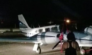 Na escuridão, avião com o cantor Amado Batista faz pouso de emergência
