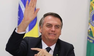 No Texas, Bolsonaro se encontra com Bush e recebe homenagem