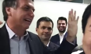 Em passagem breve por Manaus, Bolsonaro faz piada com genitália de turista; Saiba mais