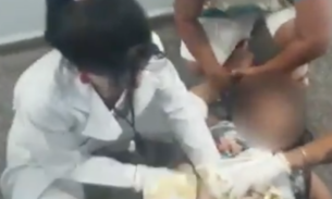 Vídeo: Mulher dá à luz no chão de hospital no Amazonas